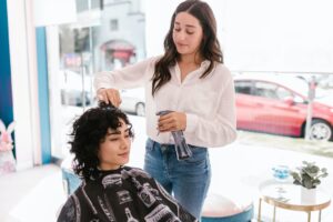 woman getting a new haircut